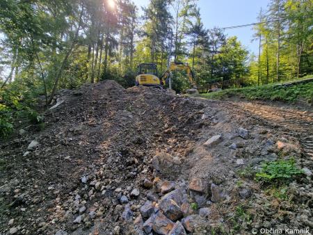 Sanacija plazu pod občinsko cesto Laze-Vrhač (2)